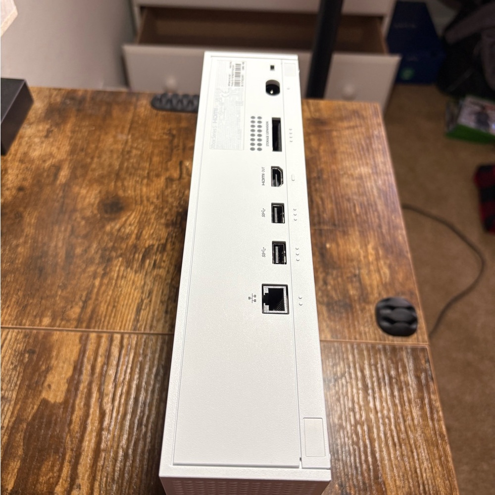 Xbox Series S Digital Edition (Used with cords) - Picture 11 of 14